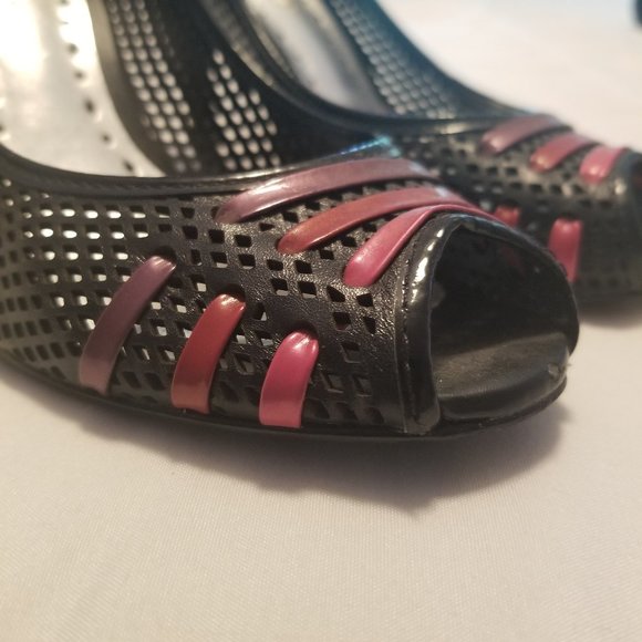 BCBG Perforated Peep Toe Pumps- Size 7 - Picture 2 of 8